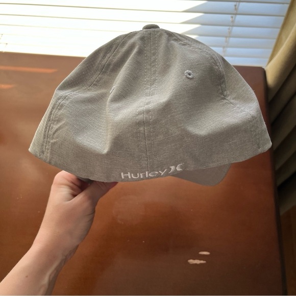 Hurley Men’s Phantom Resist Lightweight Stretch Back Grey Hat Size S/M - Picture 7 of 15